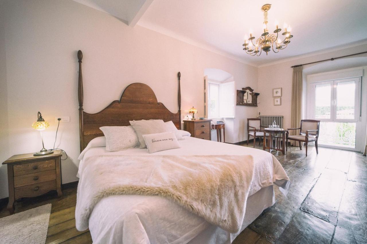 La Casona De Amandi Hotel บีญาวิซิโอซา ภายนอก รูปภาพ