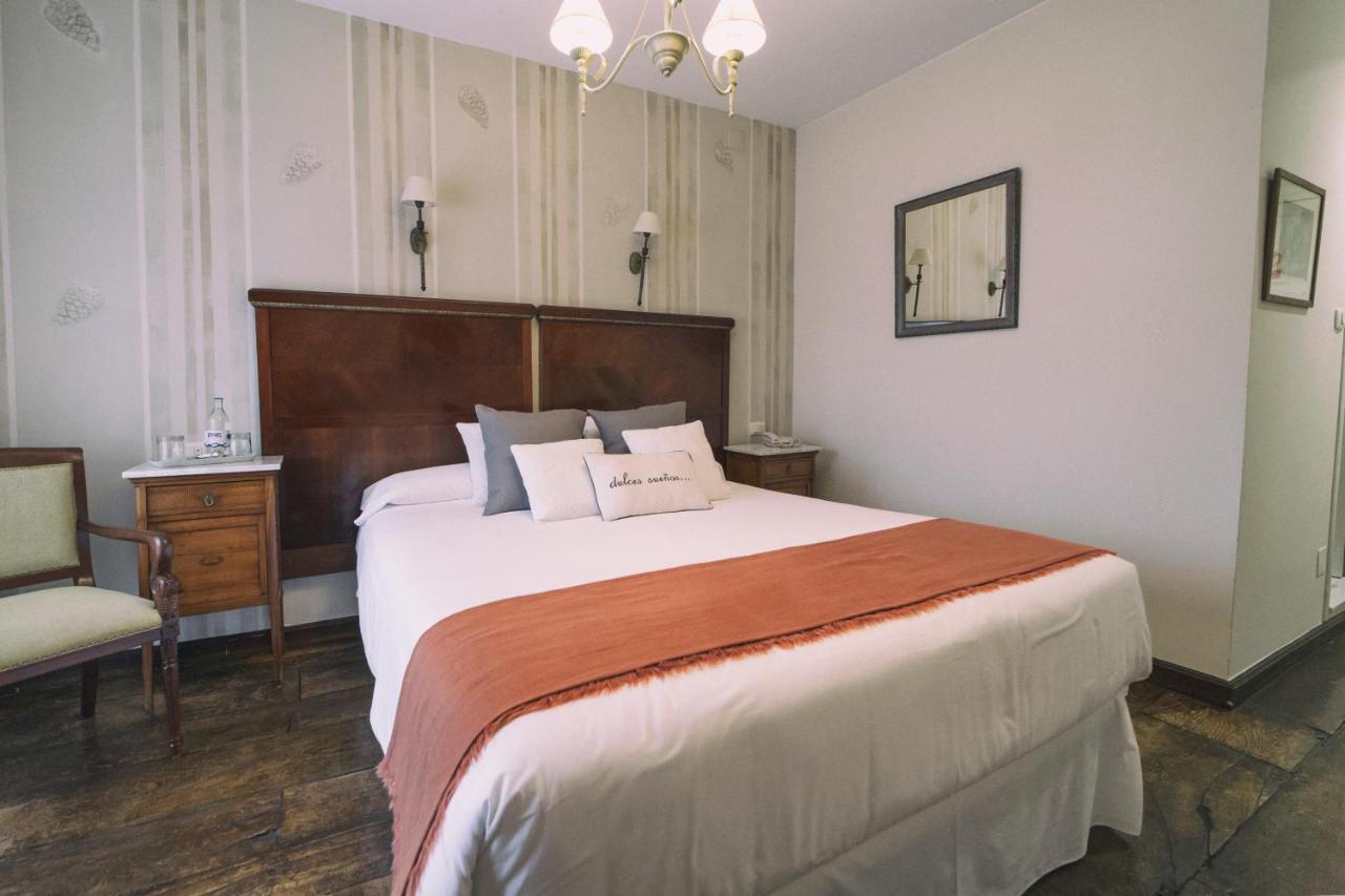 La Casona De Amandi Hotel บีญาวิซิโอซา ภายนอก รูปภาพ