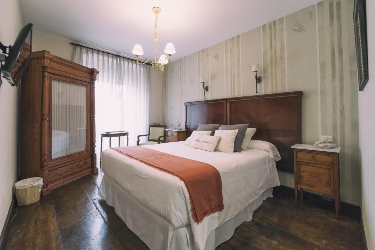 La Casona De Amandi Hotel บีญาวิซิโอซา ภายนอก รูปภาพ
