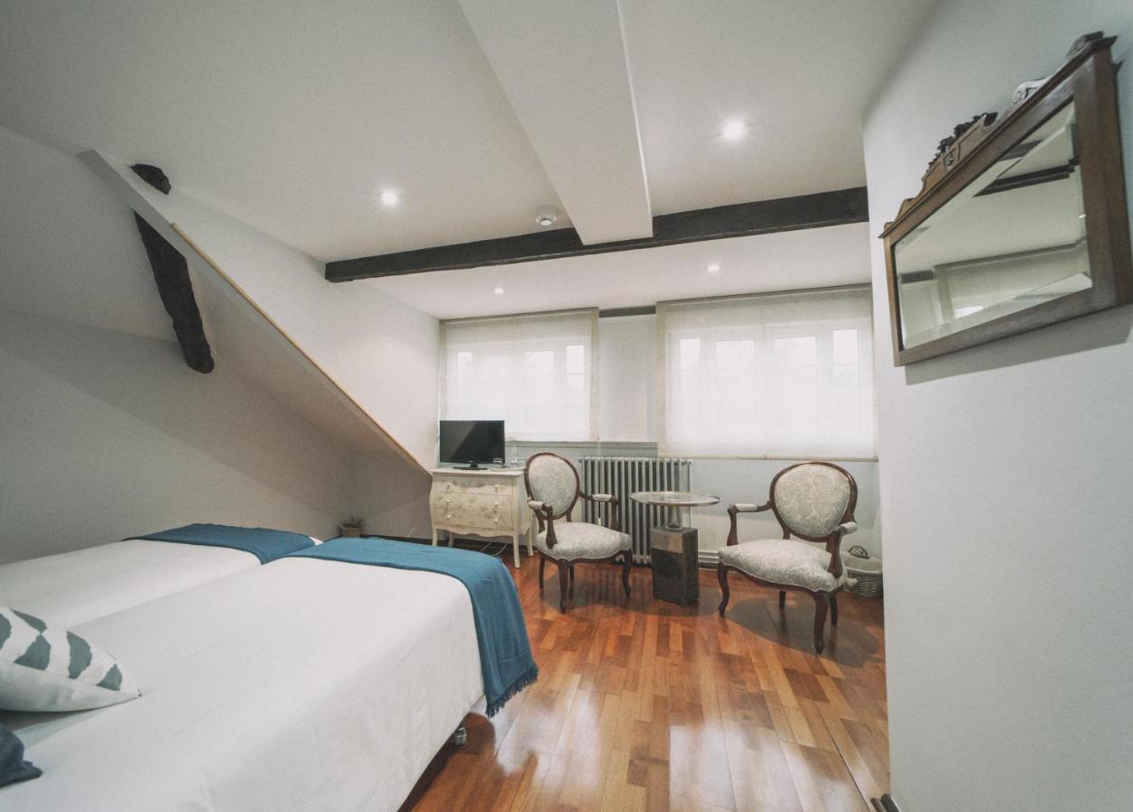 La Casona De Amandi Hotel บีญาวิซิโอซา ภายนอก รูปภาพ